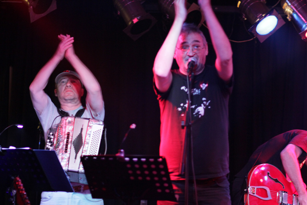 8085777303_b1ca481334_b